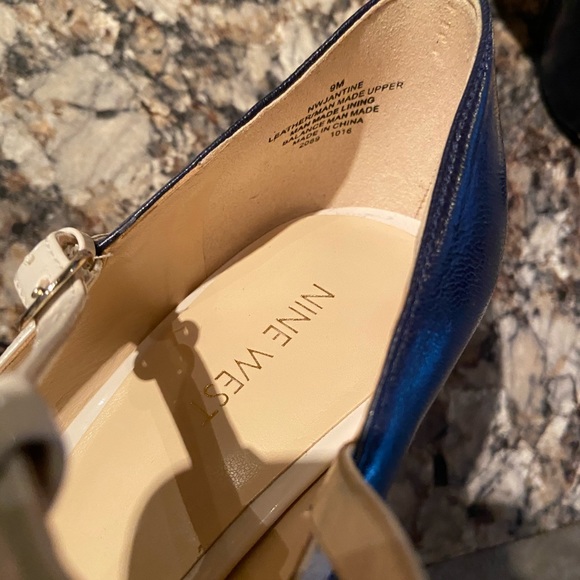 Retro Nine West navy heels - Picture 2 of 6